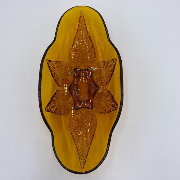 Vintage Indiana Glass Amber Leaf Pattern Candy Dish Mid Century Fall Leaf - Picture 1 of 9